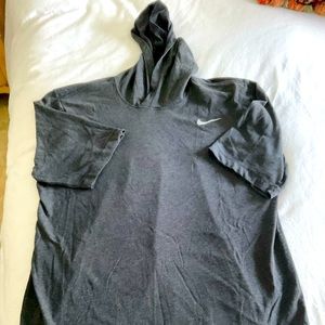 Short sleeve hoodie T-shirt.